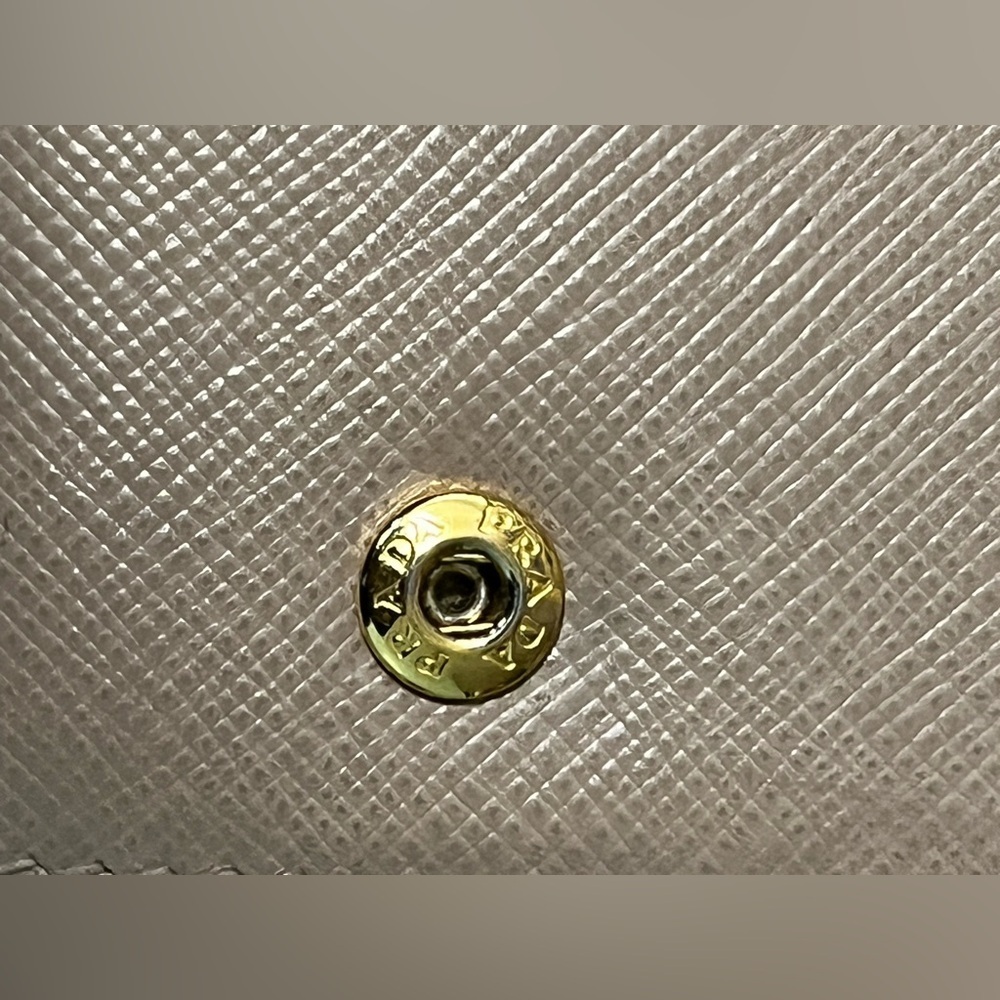 PRADA Saffiano Metal Bar Continental Flap Wallet Argila - Picture 14 of 16